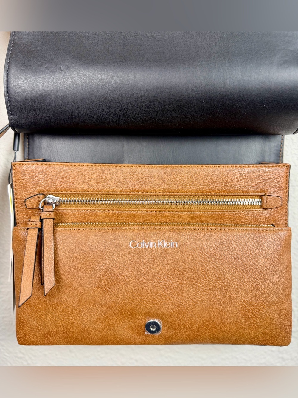 Calvin Klein Havana Novelty Organizational Crossbody Bag Caramel NEW With Tags - Picture 3 of 11